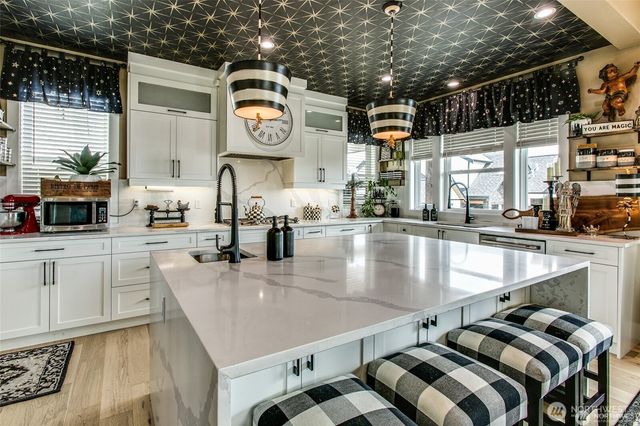 1774 Farmview Terrace, Lynden, WA 98264