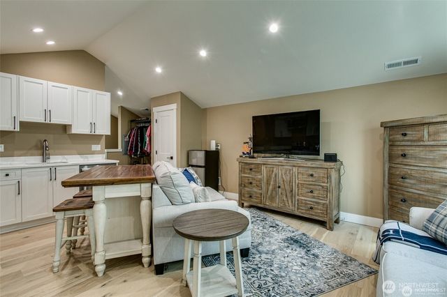 1774 Farmview Terrace, Lynden, WA 98264