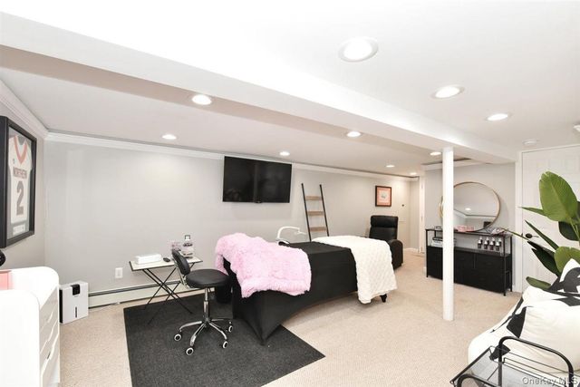 3 Berryhill Lane, Bethpage, NY 11714