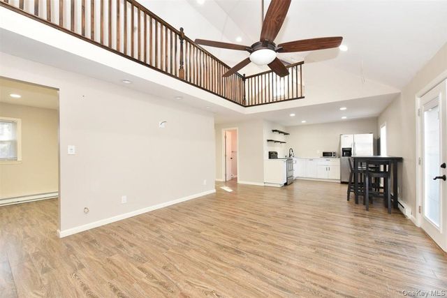 3 Berryhill Lane, Bethpage, NY 11714