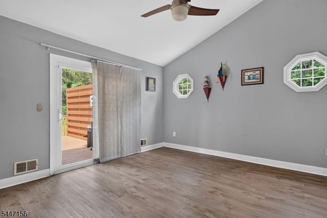 238 Sutphin Ln, Hillsborough Twp., NJ 08844
