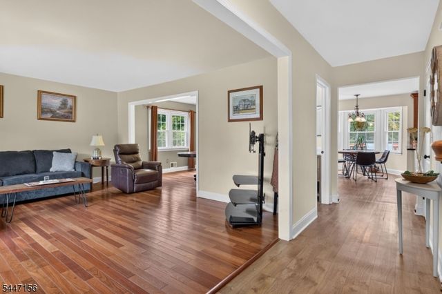 238 Sutphin Ln, Hillsborough Twp., NJ 08844