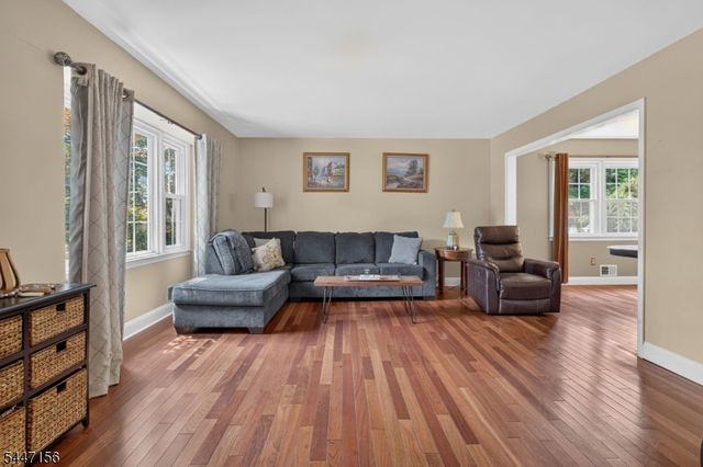 238 Sutphin Ln, Hillsborough Twp., NJ 08844