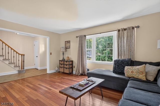 238 Sutphin Ln, Hillsborough Twp., NJ 08844