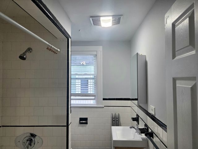 19 Leavitt St 1, Salem, MA 01970
