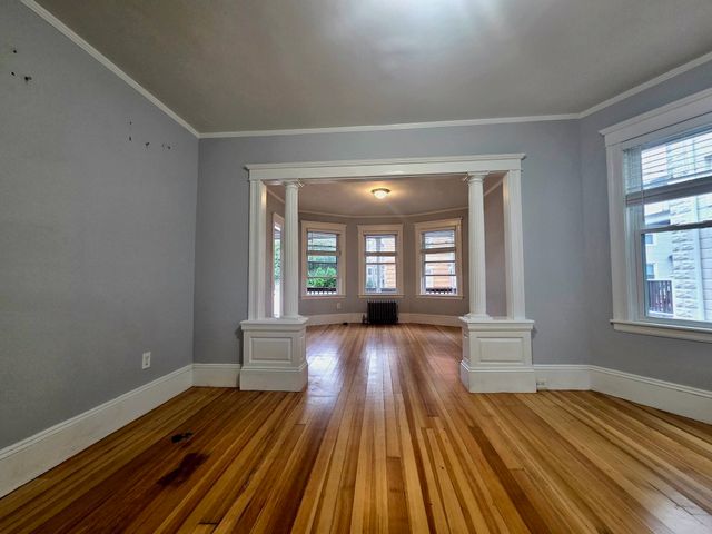 19 Leavitt St 1, Salem, MA 01970