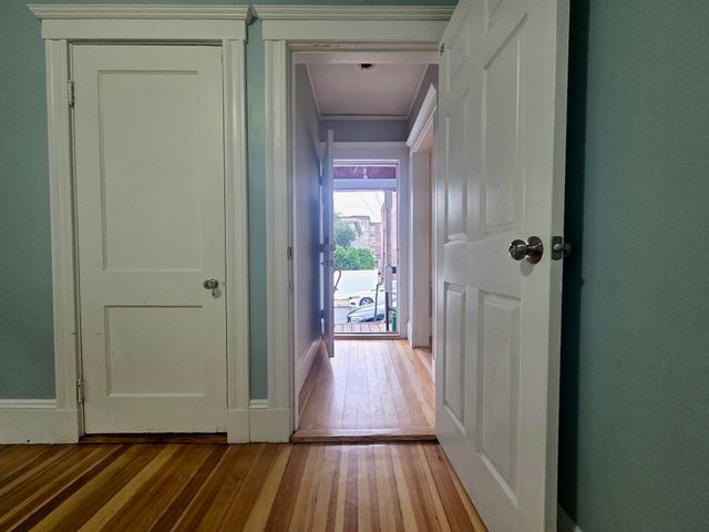 19 Leavitt St 1, Salem, MA 01970