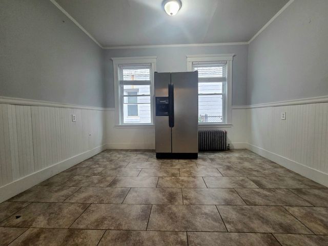 19 Leavitt St 1, Salem, MA 01970