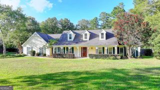 3849 Pineybrook Drive, Loganville, GA 30052