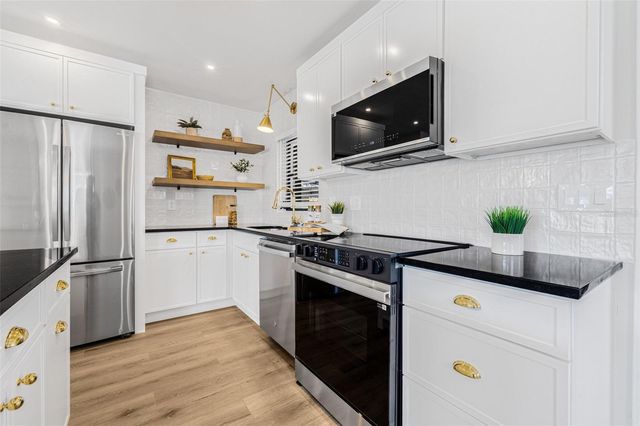 5652 4TH AVENUE N, St Petersburg, FL 33710