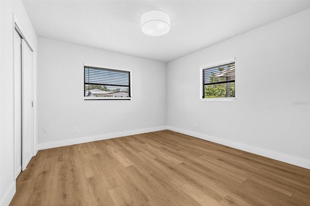 5652 4TH AVENUE N, St Petersburg, FL 33710