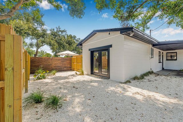 5652 4TH AVENUE N, St Petersburg, FL 33710