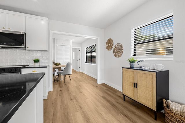 5652 4TH AVENUE N, St Petersburg, FL 33710