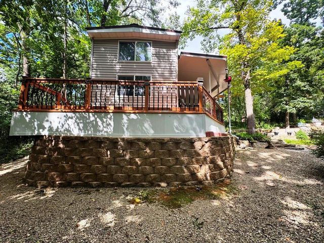 306 Westview Drive, Edgerton, WI 53534