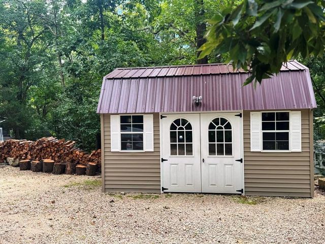 306 Westview Drive, Edgerton, WI 53534