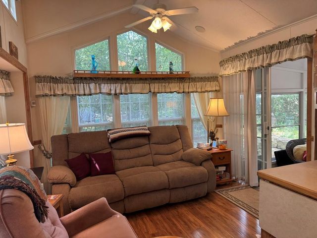 306 Westview Drive, Edgerton, WI 53534