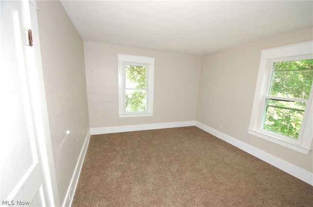 360 W Delason Avenue, Youngstown, OH 44511