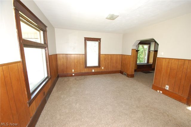360 W Delason Avenue, Youngstown, OH 44511