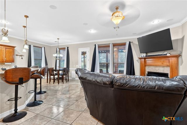 6000 Whispering Forest Circle, Killeen, TX 76543