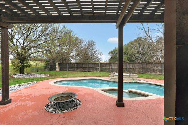 6000 Whispering Forest Circle, Killeen, TX 76543