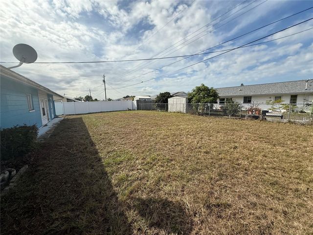 709 BEL AIR AVENUE, Sun City Center, FL 33573