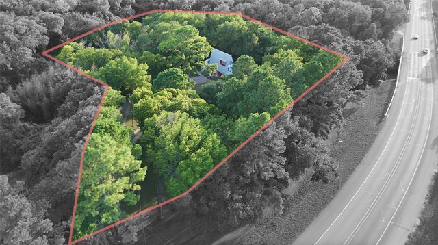 1348 E Renfro Street, Burleson, TX 76028