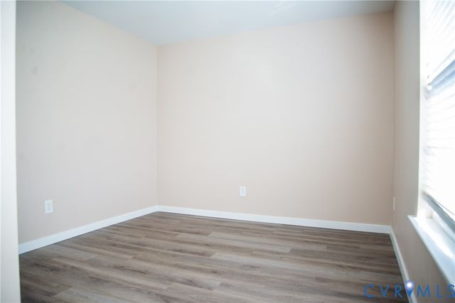 15212 Fairen Ln, Chester, VA 23834