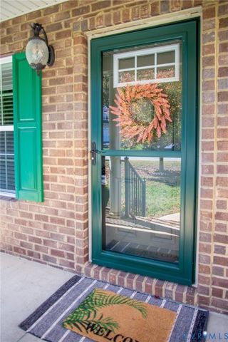 15212 Fairen Ln, Chester, VA 23834