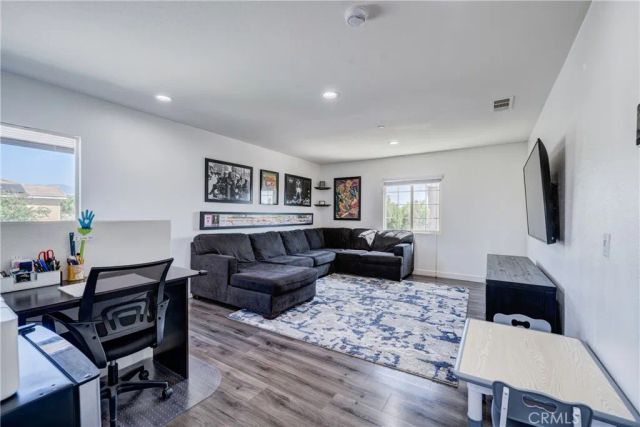 7212 Turnstone Court, Fontana, CA 92336