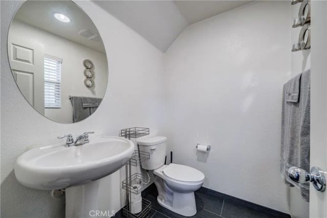 7212 Turnstone Court, Fontana, CA 92336