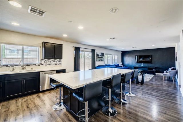 7212 Turnstone Court, Fontana, CA 92336