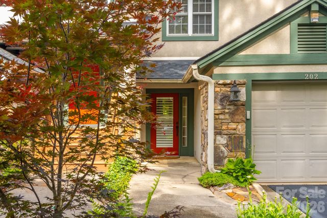 99 Ridgetop Circle 202, Brevard, NC 28712