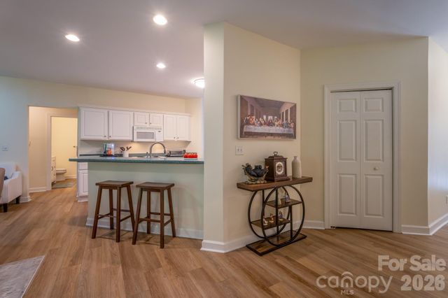 99 Ridgetop Circle 202, Brevard, NC 28712