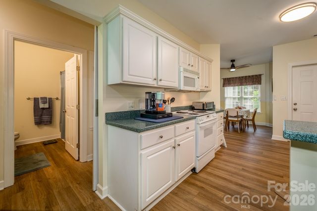 99 Ridgetop Circle 202, Brevard, NC 28712