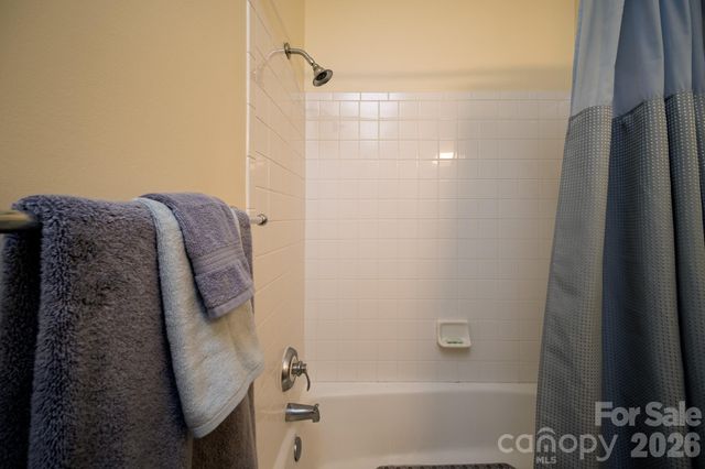 99 Ridgetop Circle 202, Brevard, NC 28712