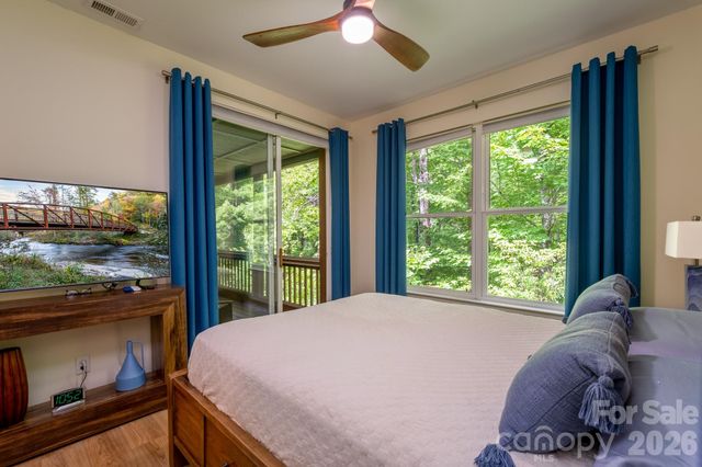 99 Ridgetop Circle 202, Brevard, NC 28712