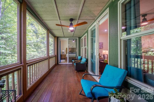 99 Ridgetop Circle 202, Brevard, NC 28712