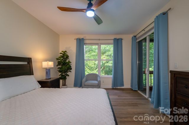 99 Ridgetop Circle 202, Brevard, NC 28712