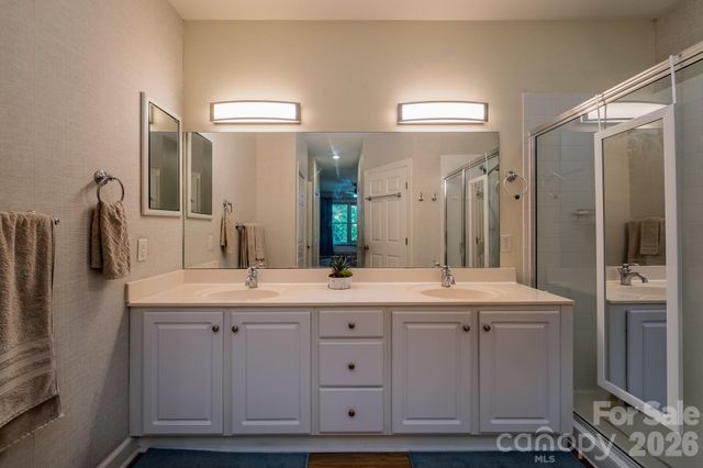 99 Ridgetop Circle 202, Brevard, NC 28712