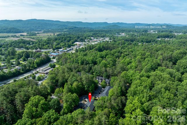 99 Ridgetop Circle 202, Brevard, NC 28712