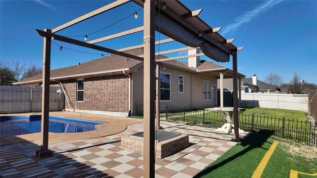 131 Yosemite Lane, Terrell, TX 75160