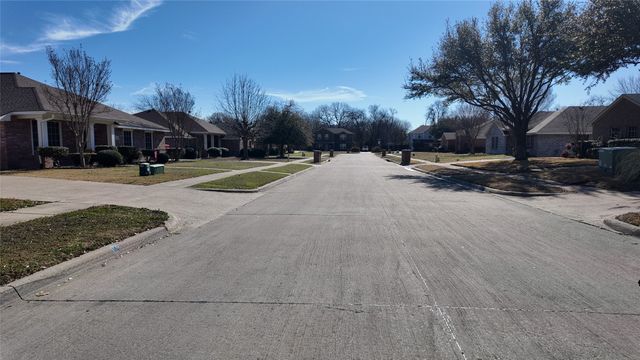 131 Yosemite Lane, Terrell, TX 75160