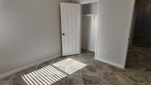 131 Yosemite Lane, Terrell, TX 75160