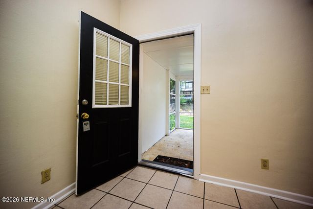 7215 BERRY Avenue, Jacksonville, FL 32211