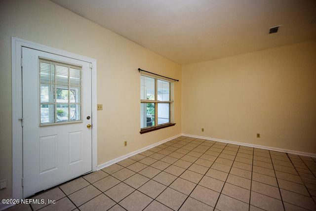 7215 BERRY Avenue, Jacksonville, FL 32211