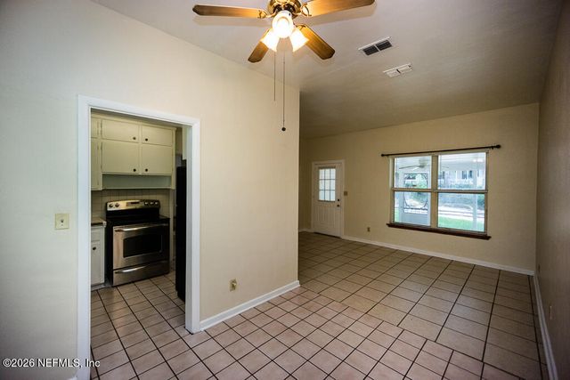 7215 BERRY Avenue, Jacksonville, FL 32211