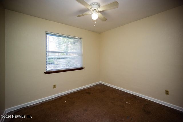 7215 BERRY Avenue, Jacksonville, FL 32211