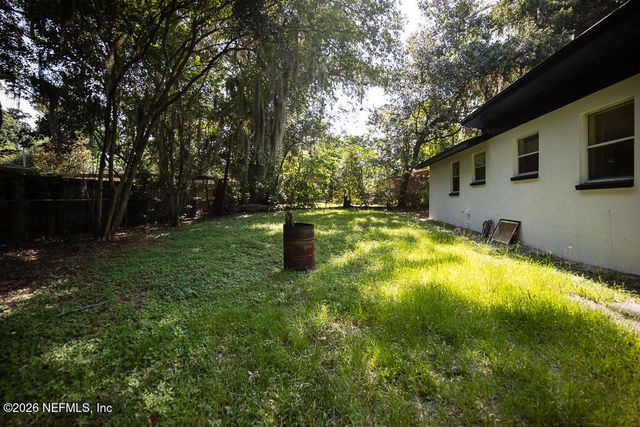 7215 BERRY Avenue, Jacksonville, FL 32211