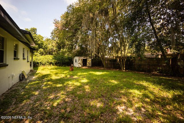 7215 BERRY Avenue, Jacksonville, FL 32211