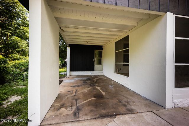 7215 BERRY Avenue, Jacksonville, FL 32211